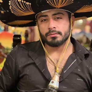 Meet your Posher, Jorge